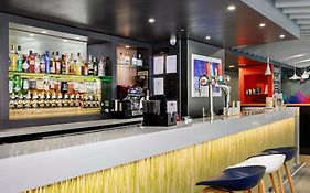 Ibis Brighton City Centre - Station